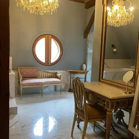 Altbauwohnung Mit Fachwerk Daire Anif